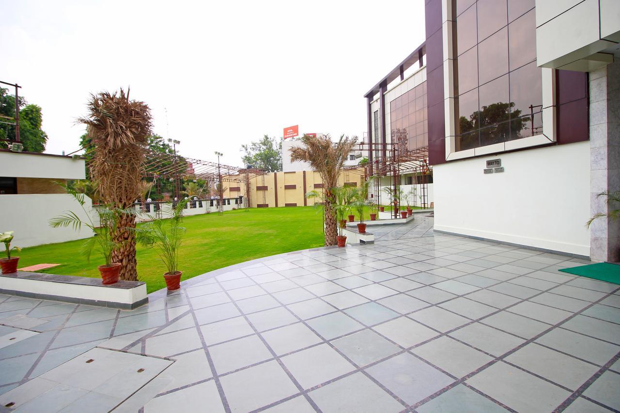 Hotel Royal By Ks Agra (Uttar Pradesh)