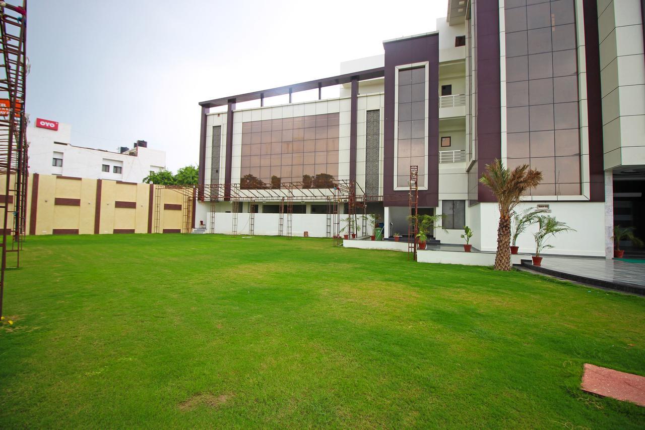 Hotel Royal By Ks Agra (Uttar Pradesh)